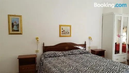 Affittacamere Vanessa Florence Guest house
